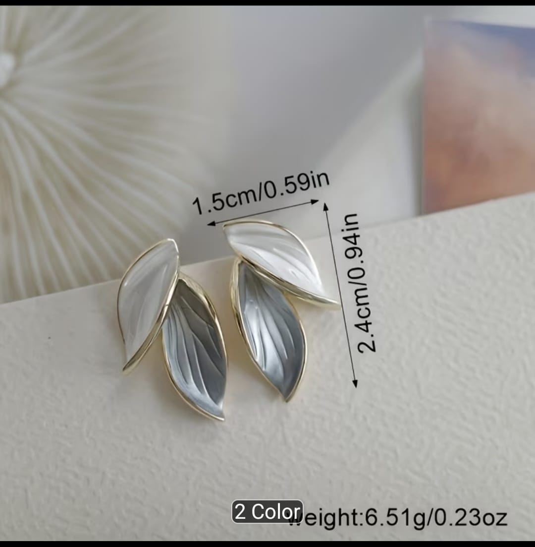 Elegant Two-Tone Leaf Drop Earrings – Nature Inspired Gold & Silver Statement Earrings for Women