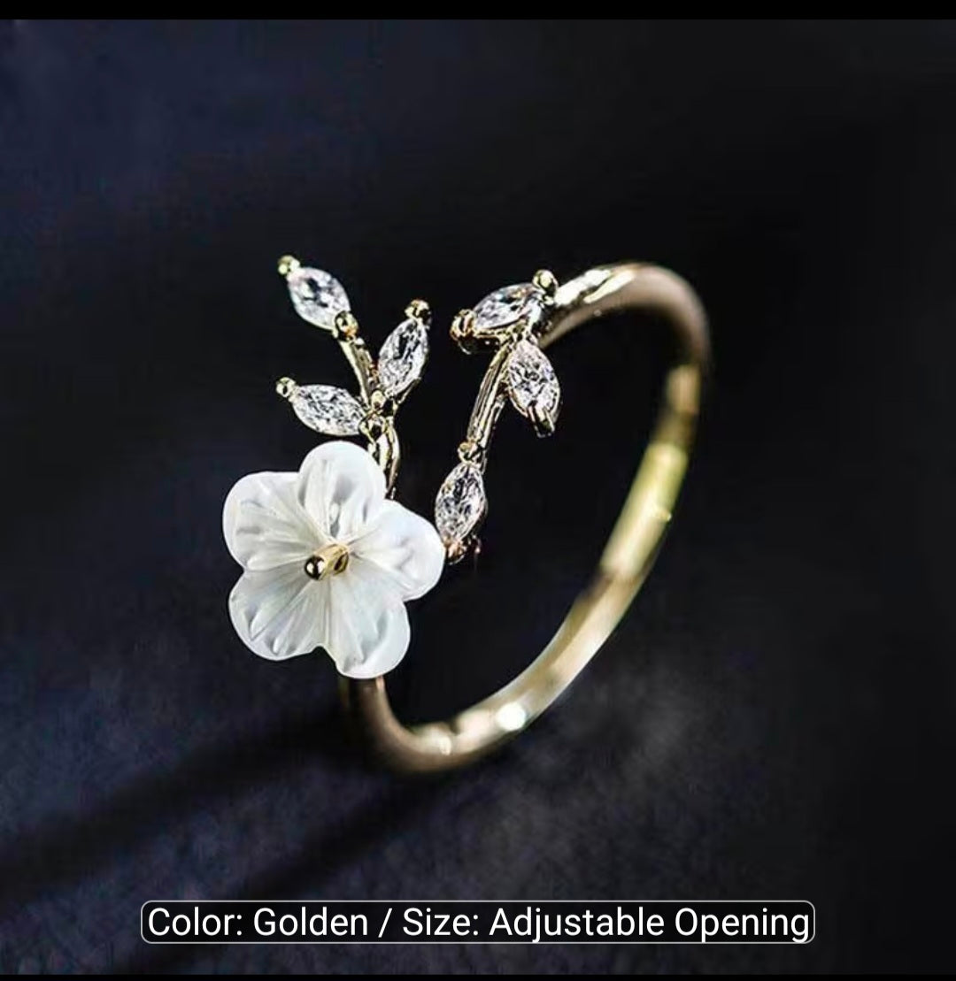 Elegant White Shell Flower & Marquise Crystal Adjustable Branch Ring