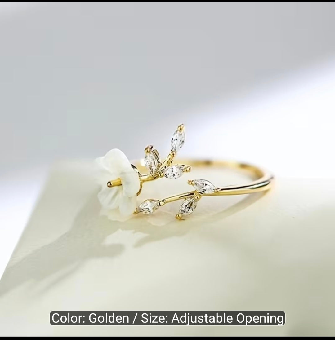 Elegant White Shell Flower & Marquise Crystal Adjustable Branch Ring